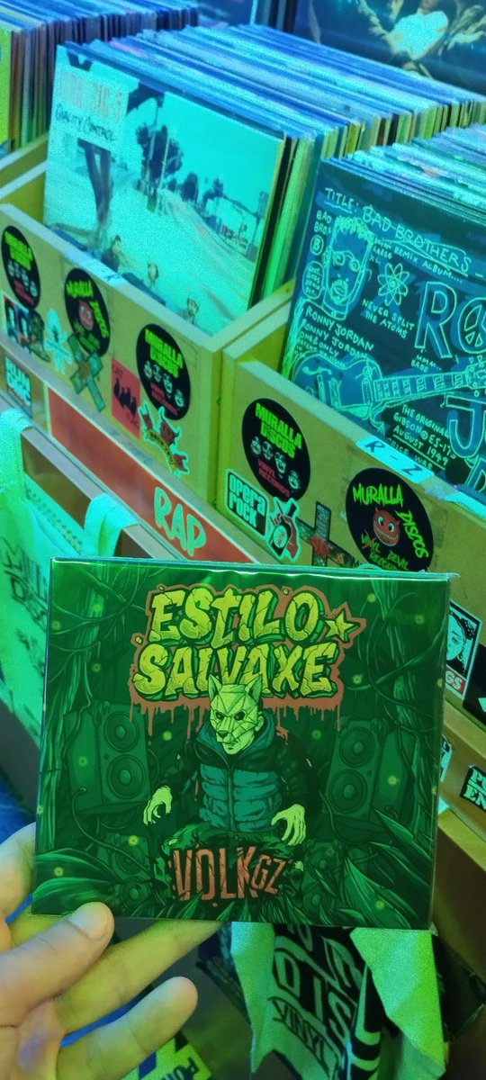 LucasCondeGZ's tweet photo. 💽 COPIAS DISPOÑIBLES 

En Muralla Discos (Lugo). 

Tamén envíos 📦 https://t.co/mUloBqkWa0