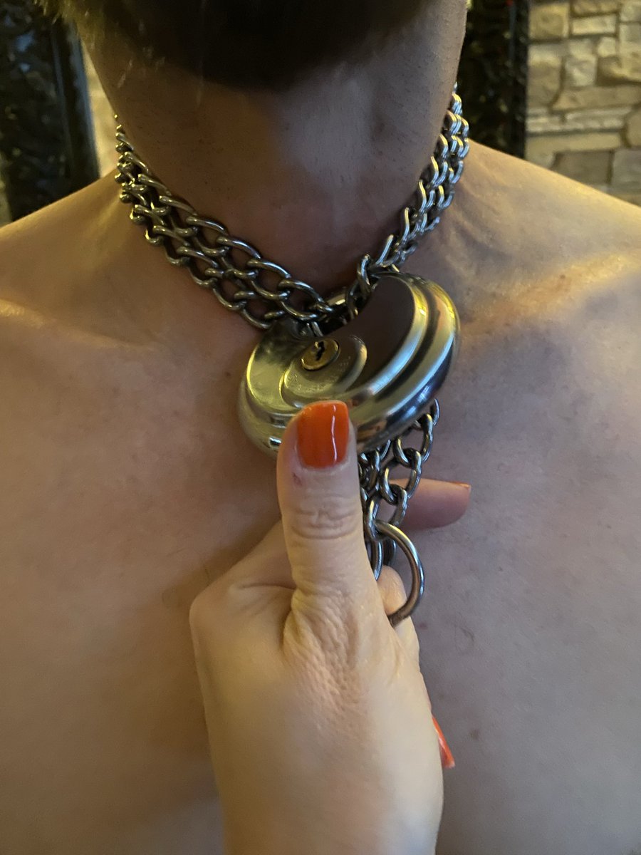 Noch ein Slot frei für morgen. Schnell sein. 🔥  #mistressmarlene #mistress #domina #bizarrlady #dominated #dominatrix #fetisch #dominastudio #bdsm #bdsmgirl #femdom #goddess #weiblichedominanz #bdsmcommunity #bdsmlifestyle #blondebizarre #blondedomina