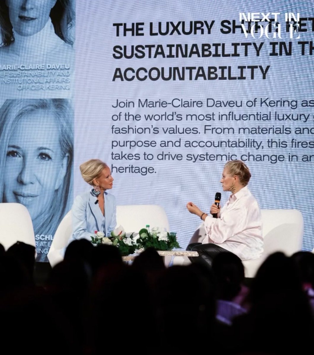 smartmerchai's tweet image. At NEXT IN VOGUE 2025, SMARTMERCH™ + SPIN OS brought digital craftsmanship to life with 1,000 connected totes — authenticated on-chain, paired with 3D twins, and unlocking Vogue-curated XR, drops &amp;amp; memories.

Learn more: smartmerch.ai/about

#SMARTMERCH #SPINOS #RWA #DePIN