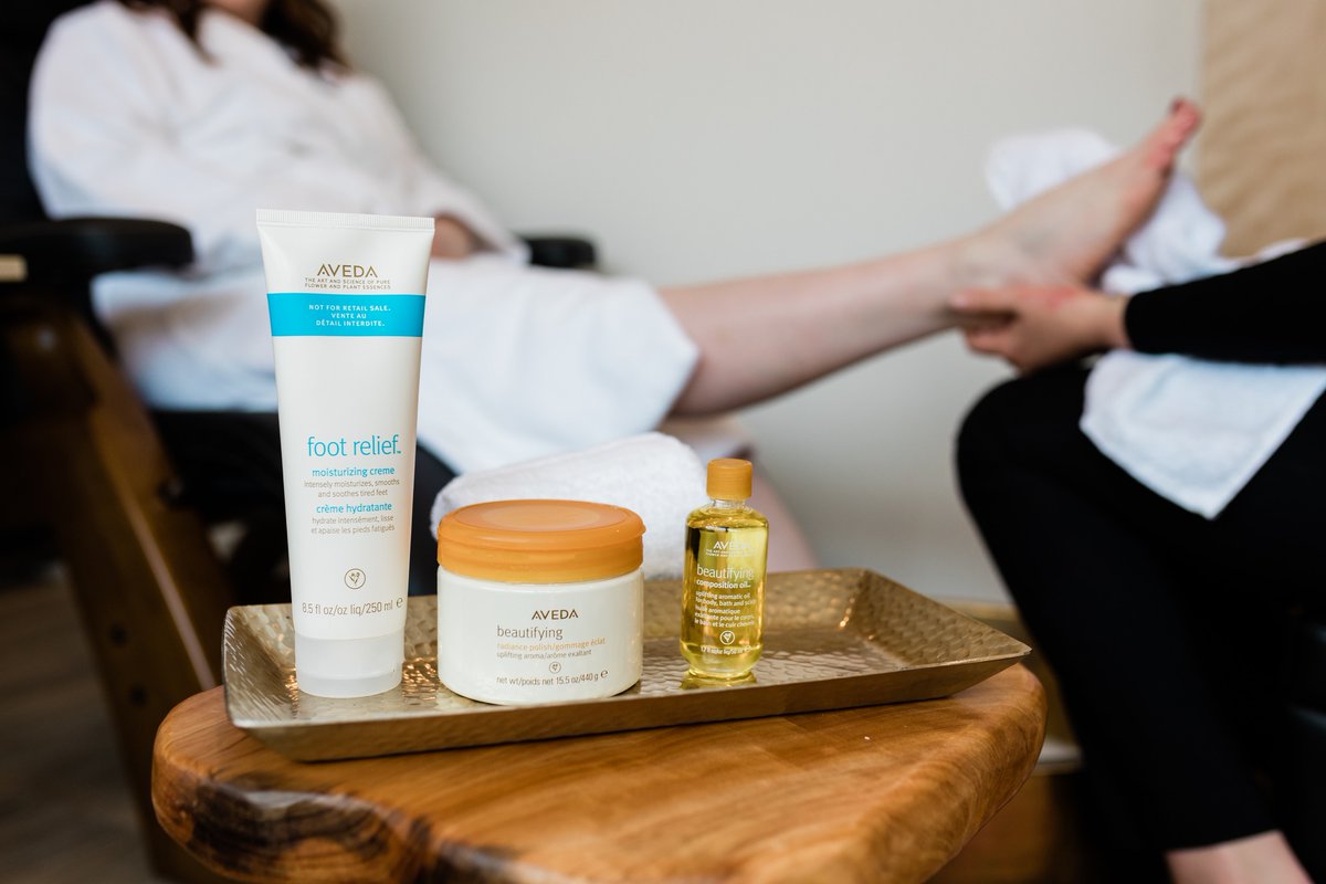 Because “me time” looks different for everyone…
Find your perfect spa package and treat yourself at the Mill River Spa. 💅