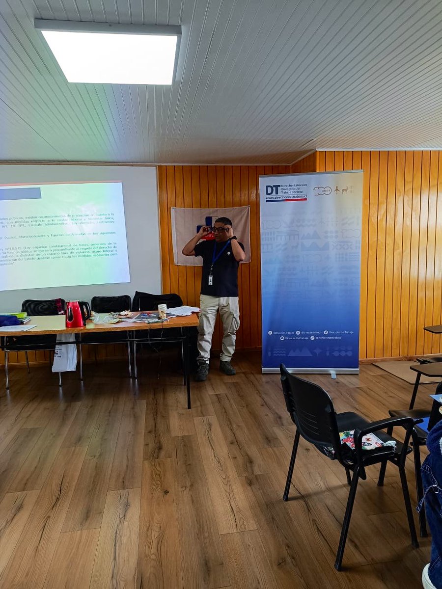 📍En #Quinchao, funcionarios de la IPT Chiloé, participaron de un conversatorio en torno a la Ley Karin y la Ley N°19.378, en conjunto con socios y socias de la ASOFUSAM de Quinchao. Seguimos por más #dialogosocial y #derechoslaborales 🙌🏻