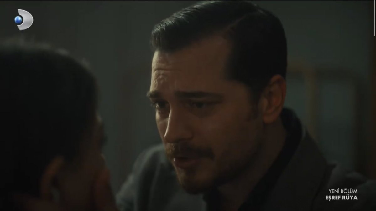 anakinspatton's tweet image. - his babie
- the softness when he speaks to her
- the way he wipes her tears
- our little kiss
#eşrefrüya #eşsan