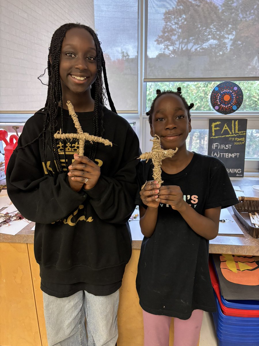 Mr. Cook tweet media