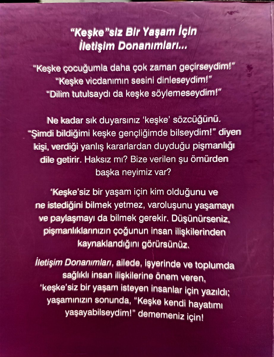 Doğan Cüceloğlu'nun kitaplarından daha önce okumamış olan varsa, kesinlikle okumasını tavsiye ederim. Çok değerli konulara değiniyor. #iletişimdonanımları okuduğum ikinci kitabı oldu. Okunması gereken önemli bir çok  kitabı var. #doğancüceloğlu