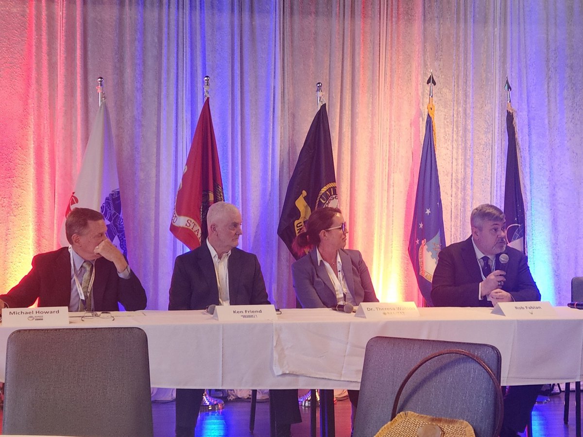 VayaSpace's tweet image. COO, Rob Fabian, joined the panel “On the Other Side of the Uniform” at the 2025 Space Coast Contracting Summit; bringing together federal agencies, defense leaders, and aerospace companies to strengthen collaboration &amp;amp; open new opportunities across the Space Coast.