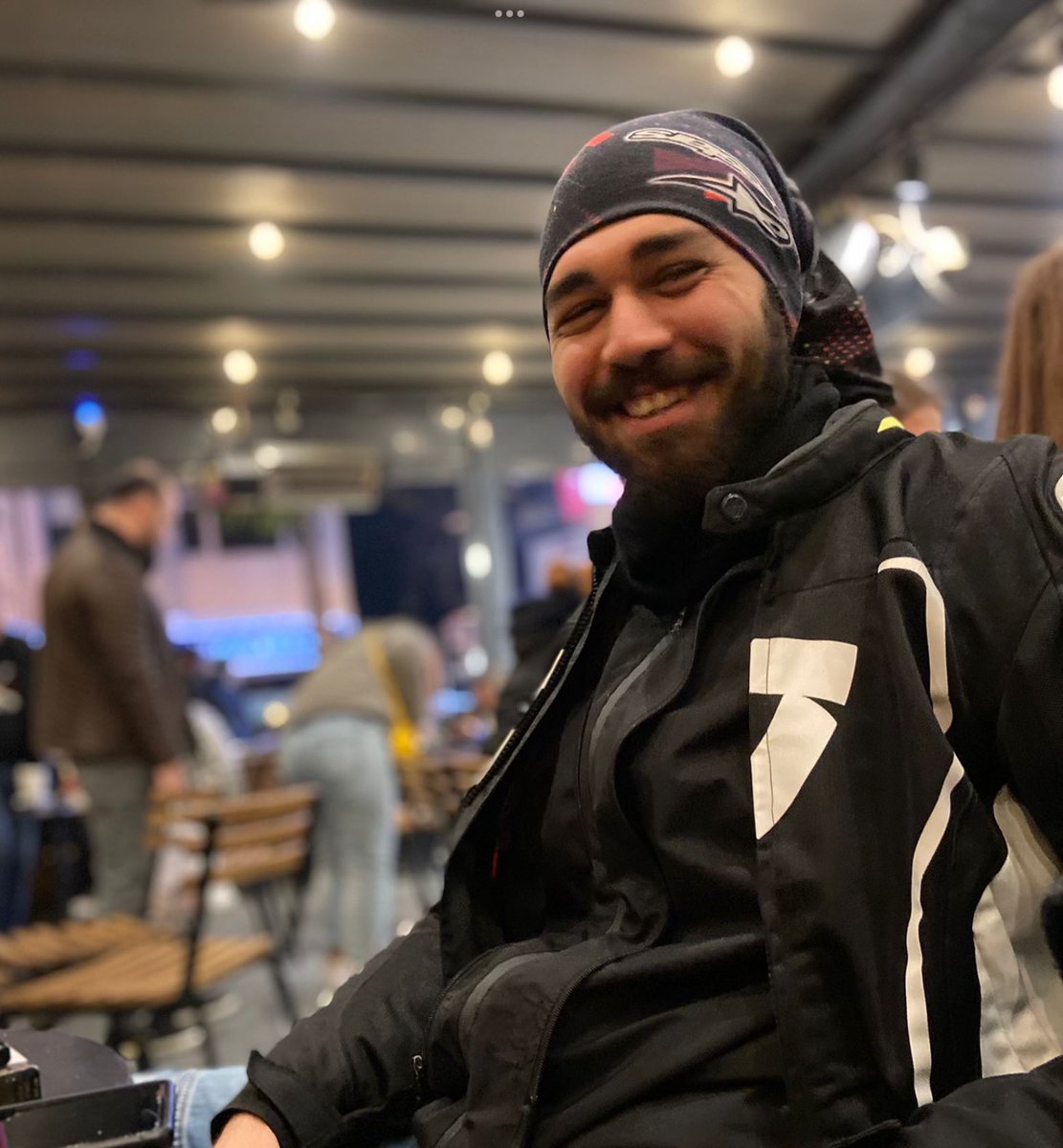 Seni unutturmaya çalışanlara inat; unutturmayacağım seni.

Abimin gülüşü adaletle anılana dek vazgeçmeyeceğiz…

#SametÖzgülİçinAdalet