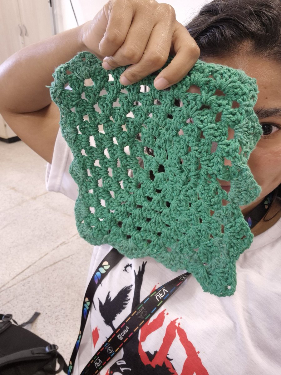 iambru's tweet photo. crochezando na UFV ✨️ https://t.co/2KASXpMtEU
