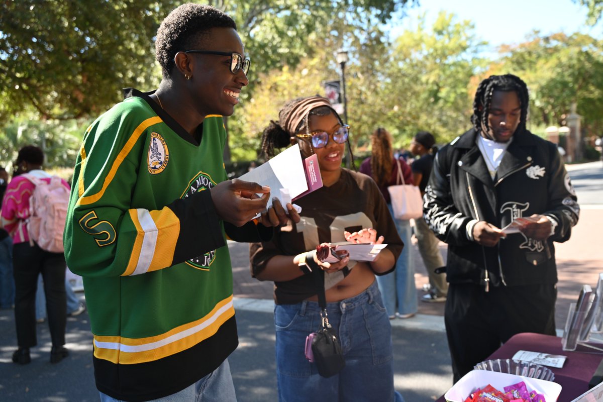 UofSCCRC's tweet photo. Our team hosted an interactive Black history trivia game that surprised many with little-known facts about USC’s past.

We loved seeing students learn, laugh, and discover our shared history together! (2/2) https://t.co/DWnm1E9IGC
