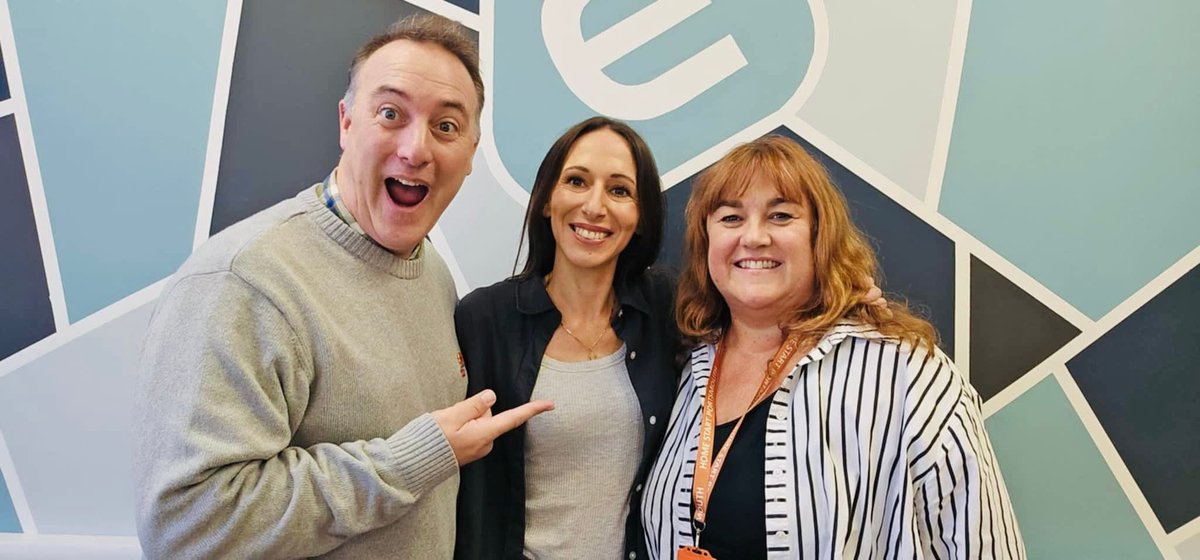 CantandoFVC's tweet photo. Thank you to @ExpressFM & @PaulSwampyMarsh for having us in the studio this morning to chat about our 25 gig challenge, and the amazing work that @homestartpmouth do in Portsmouth.
#Choir #Radio #Music #ExpressFM #PortsmouthEvents #Portsmouth #Southsea https://t.co/ZHBkODfE34