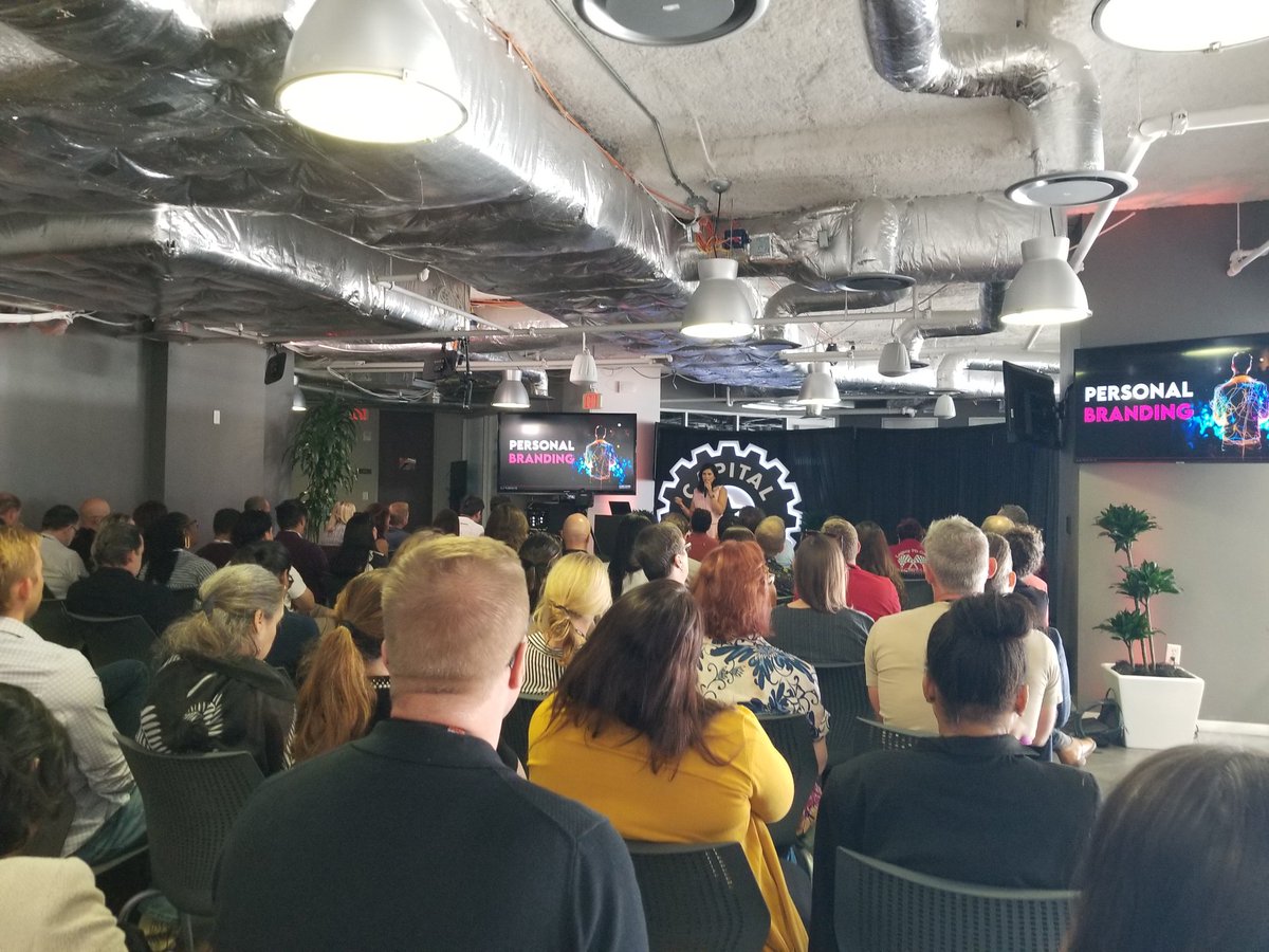 Chris___Lopez's tweet photo. The packed rm on the topic of using Storytelling 2 move the needle in branding/marketing shows how much ppl R interested in improving their market outreach.
The talked covered 3 main points every person should know about how 2 make ppl care about what u do. #AustinTechWeek #ATX https://t.co/wwKrOyWsby