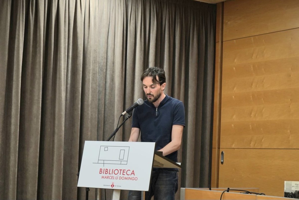 Presentació dels llibres de Gerard Vergés d'<a href="/emigdisubirats/">emigdi subirats</a> "The Unssustainable Lightness of Verse" presentació a càrrec de Xabier Coluig; "Les cartes de Geminis" presentació a càrrec de <a href="/JMTibau/">Jesús M. Tibau</a> 
<a href="/JaumeLlambrich/">Jaume Llambrich</a> <a href="/bibliotecamd/">Biblioteca Tortosa</a> <a href="/XabierColuig/">Xabier Coluig</a>