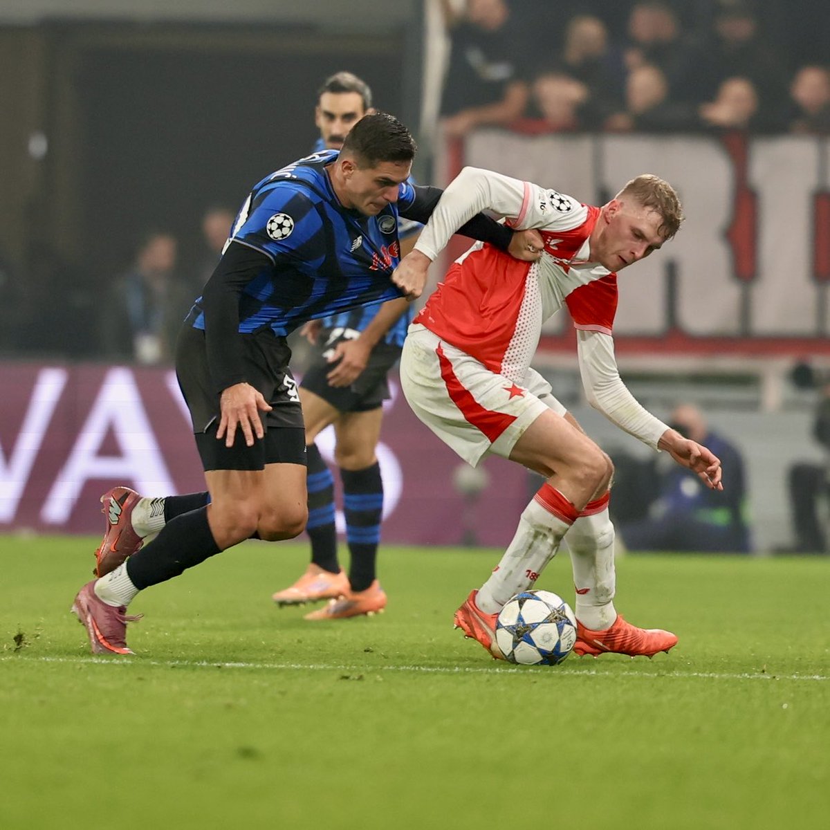 👀🔀 Shirt swap after the game, <a href="/Atalanta_BC/">Atalanta B.C.</a>?

#UCL