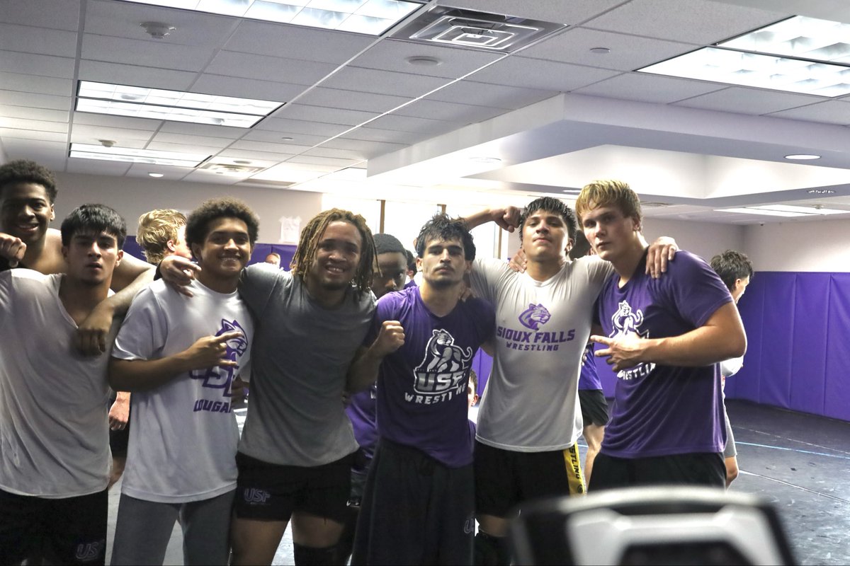 ‼️Team Store is Open‼️

Get yourself some apparel to support the team this season 

Link in Bio