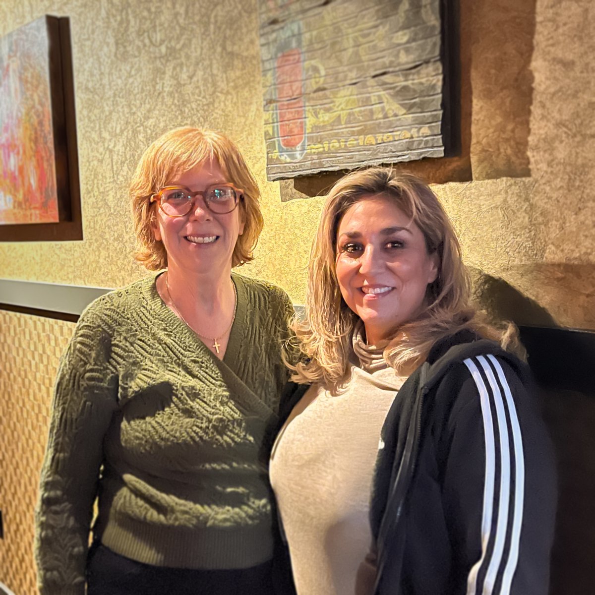 CWSWeather's tweet image. Martha met up with Renée Soriano from @AristaTek
/PEAC®, in town for an @OSFM HazMat training. CWS weather stations integrate with PEAC HazMat software, delivering the real-time meteorological data essential for plume modeling— standard equipment for OSFM HazMat teams.