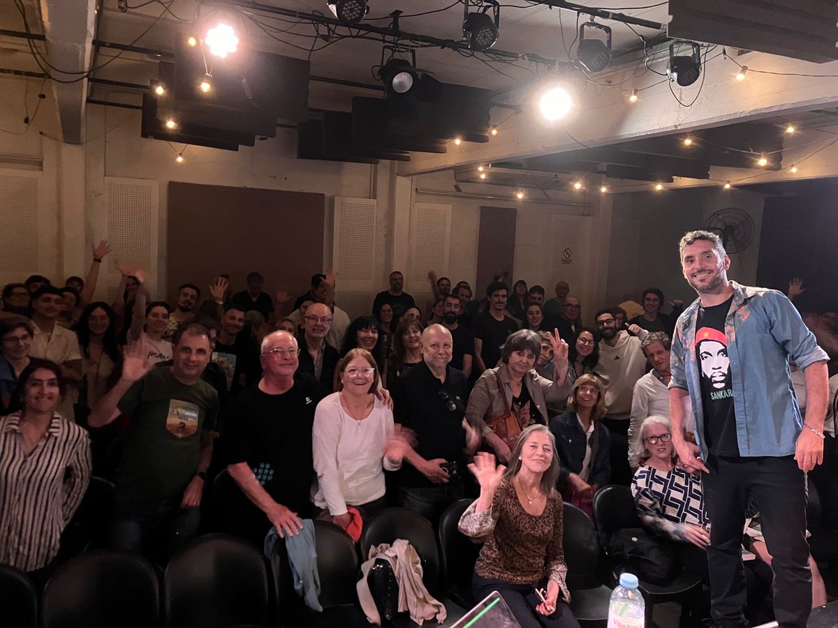 20) ¡Por las calles de Montevideo!

LAS ENTRADAS ESTÁN EN REDTICKETS (si pongo el link, Elon anula la visibilidad de este post).
Los espero a todos, uruguayos y parvenses... ¡NOS VEMOS ESTE 25/11 PARA SEGUIR APRENDIENDO Y DISFRUTANDO TODOS JUNTOS!

¿Les gustó esta historia?