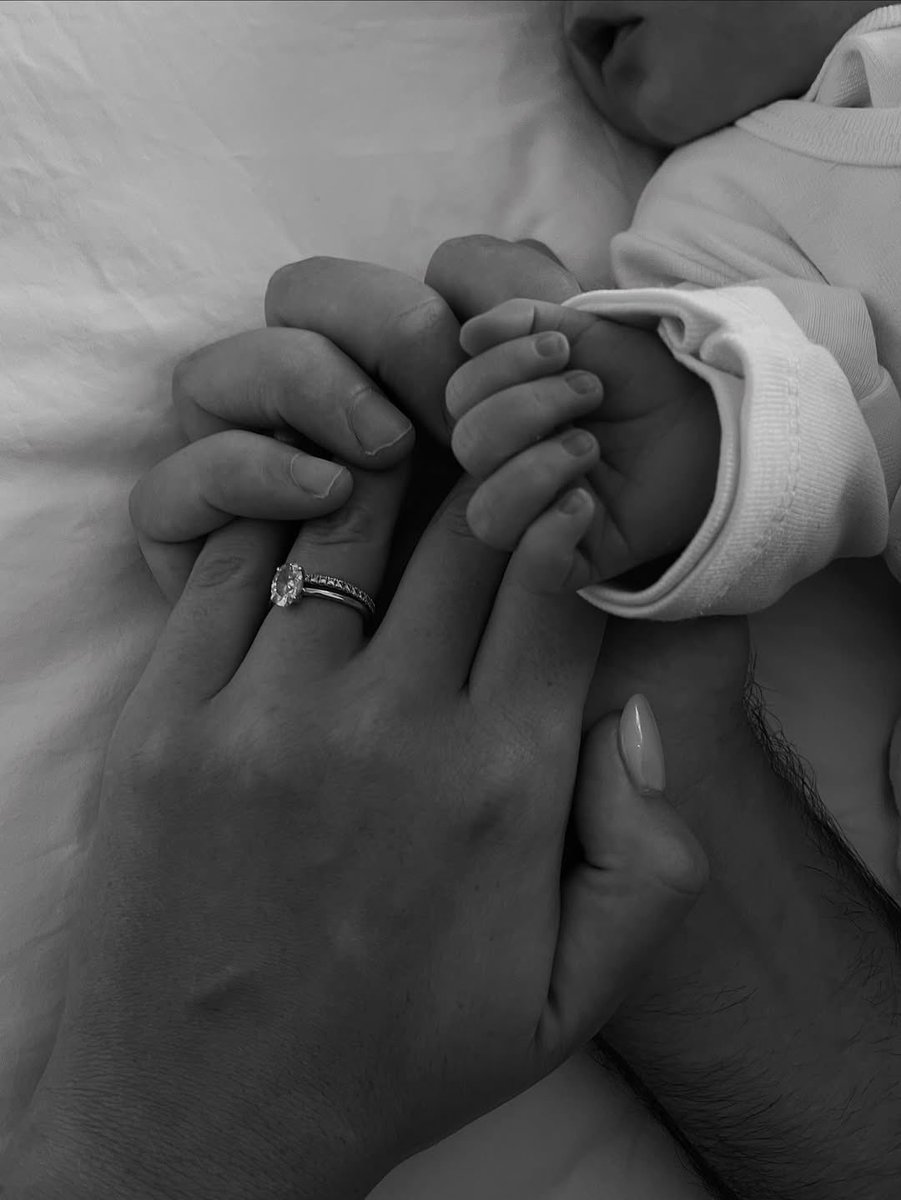 𝑂𝑛𝑒 𝑑𝑎𝑦 ❤️