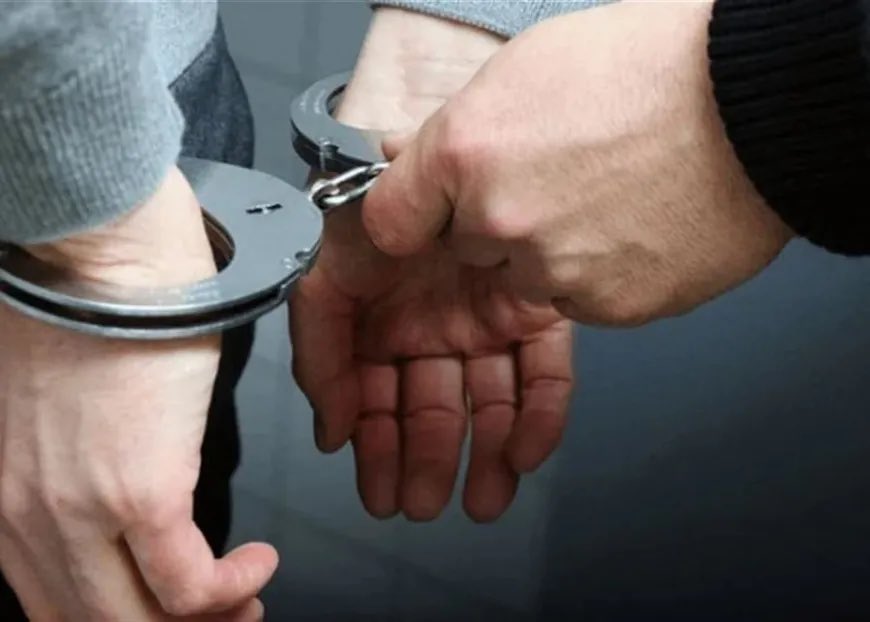 استقصاء جبل لبنان مع الرائد حسين دمشق يخطو خطوات سريعة في مكافحة الجريمة والمخدرات.
النتائج  تظهر يوماً بعد يوم على ارض الواقع وهذا دليل على تفعيل عمل وجهود قوى الامن الداخلي بمختلف قطعاتها.

الضابط هو من يستطيع ان يصنع للموقع هيبته وتأثيره وليس العكس .