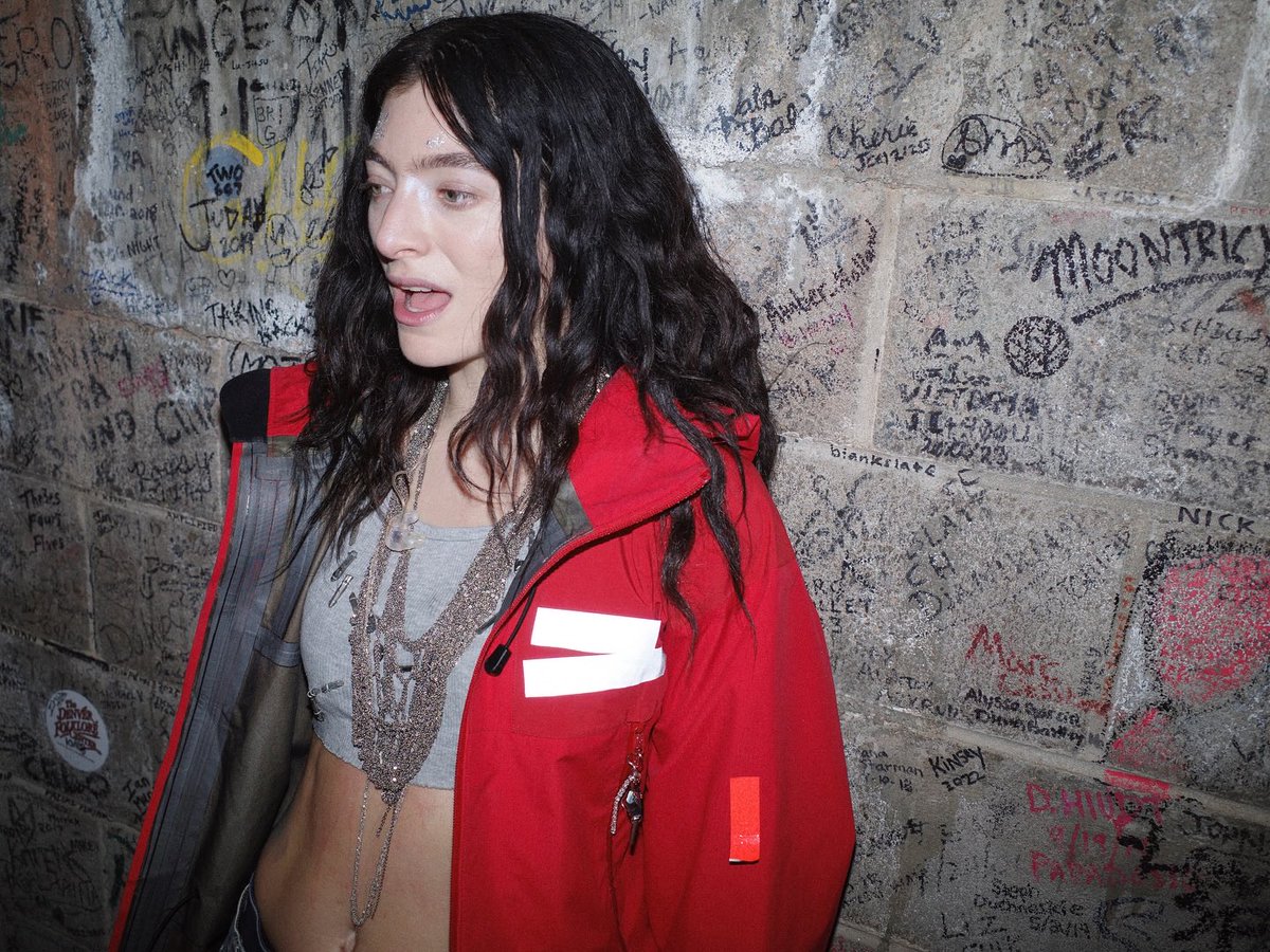 “I'm definitely feeling very active and not needing a break from being creative. I'm feeling kind of insatiable… I've thrown the gauntlet down that it's not going to be four years [again], so I've gotta keep to that.”

– Lorde on her commitment to break her 4-year album cycle