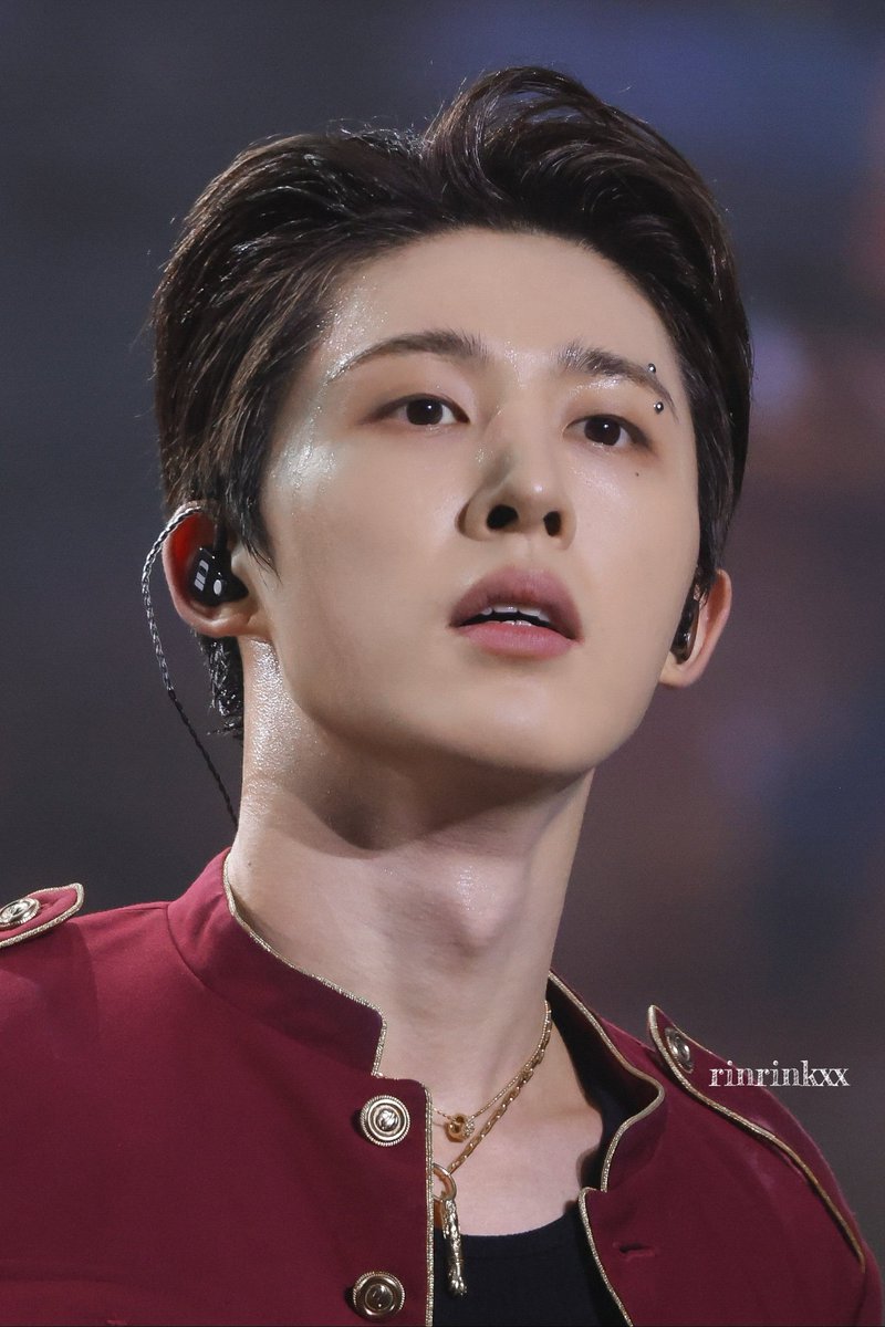 rinrinkxx's tweet photo. @shxx131bi131 🐣🩷

#한빈이의모든순간_EchoStill
#LoverBoiHanbinDay #29살_비아이 
#BI #비아이 #김한빈 #KIMHANBIN https://t.co/y0ReJhfuc7