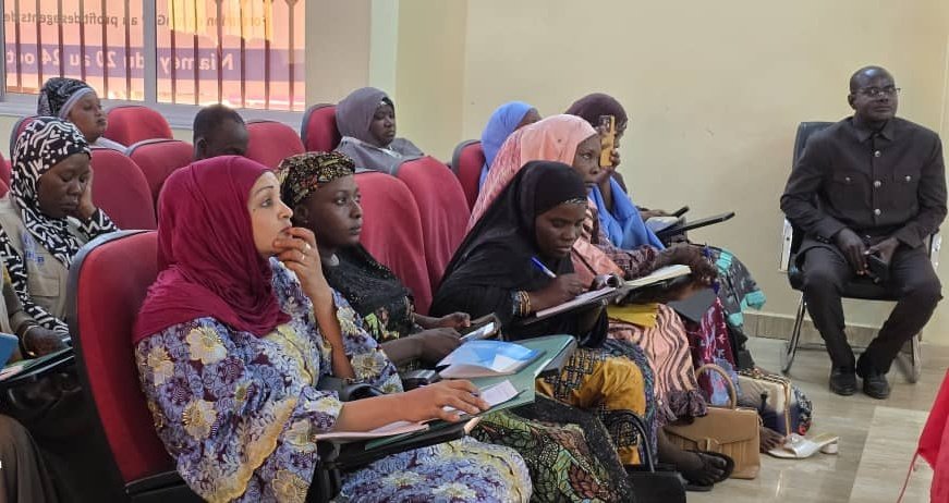 UNHCRNiger's tweet photo. À Hamdallaye, les agents de santé se forment au programme #mhGAP de l’OMS avec l’appui du HCR &amp; COOPI.

Un pas de plus pour renforcer la santé mentale et le bien-être des réfugiés et des communautés hôtes. 💙 https://t.co/l1wWNypq7u