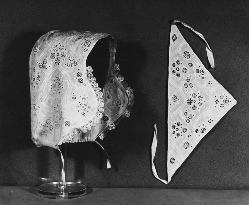 Medieval Dress and Textile Society tweet media