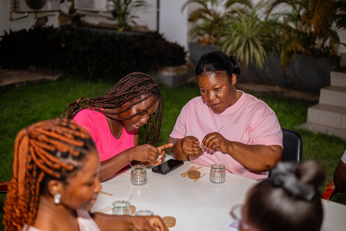 appsNmobile tweet media