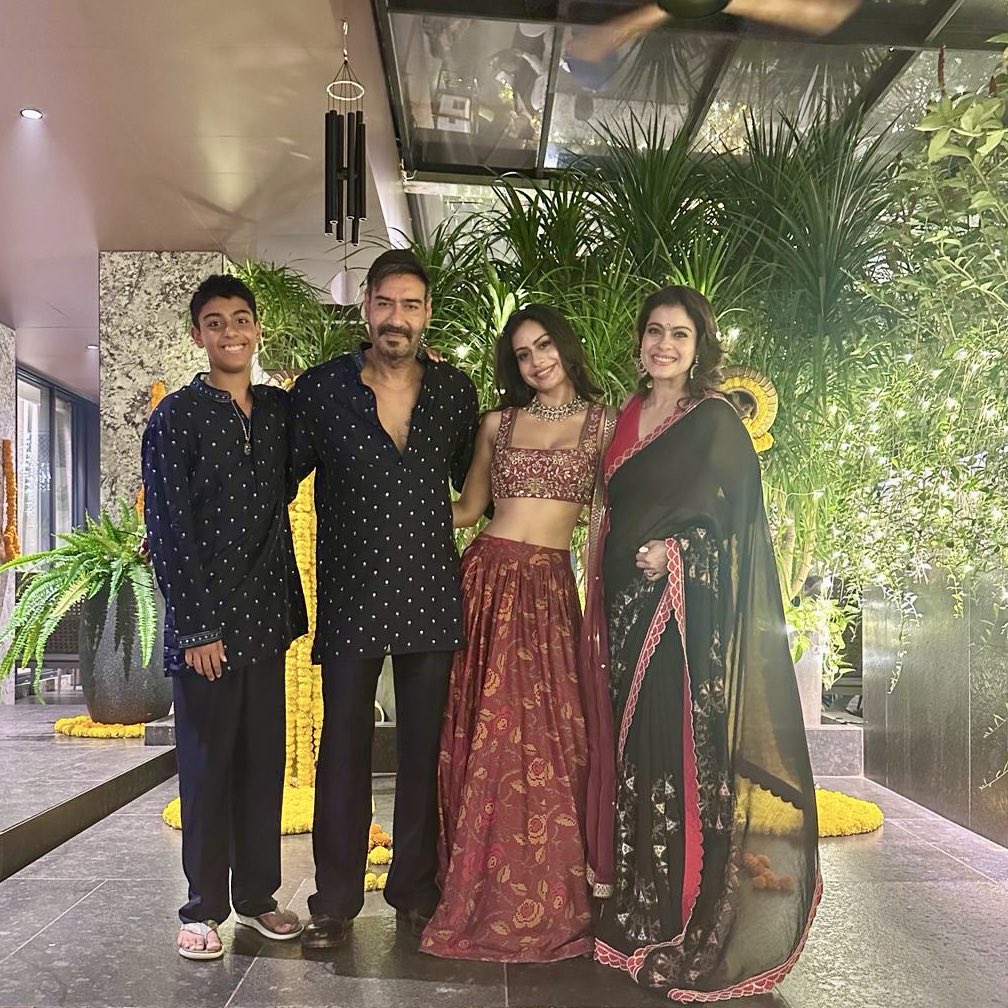 ajaydevgn's tweet image. The brightest lights of our lives…
May you all have a love and laughter filled Diwali…just like mine…
Sabhi ko Happy Diwali aur Saal Mubarak 🙏🏻🪔