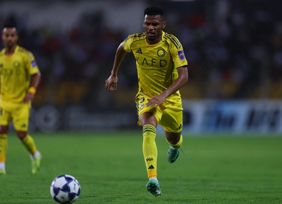 ملعب صعب .. وظروف أقسى .. وفريق احتياطي ينتزع الفوز بثبات الكبار .. هذا هو #النصر الذي لا يتأثر بالمكان ولا الخصم ..
مبرووووووك 💛