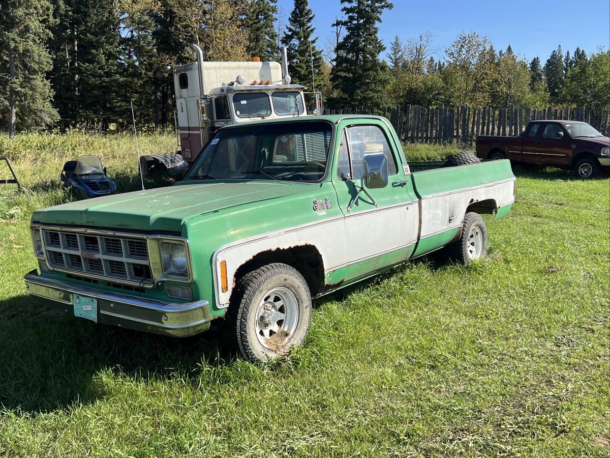 ANOTHER auction closing today @ 12 p.m. CST!!
Bid Now @ the link below - Vintage Vehicle &amp; Sled Auction
yacauctions.com/auctions/10449…
#SaskAuction #AuctionAction