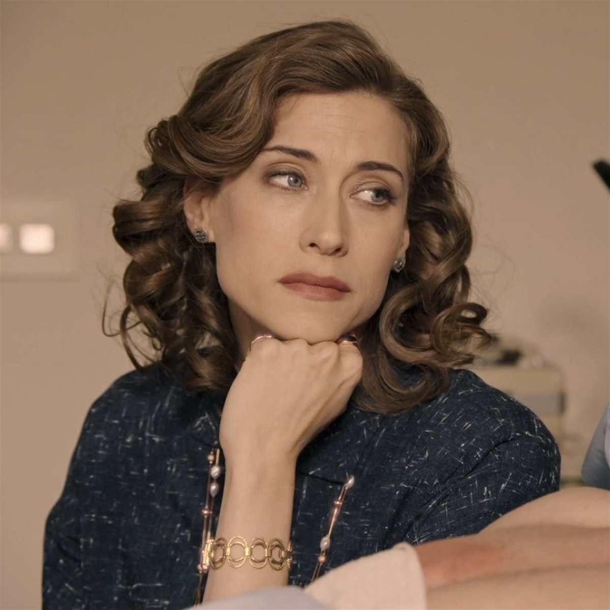 marta se toca la cara (@manerademarta) on Twitter photo 