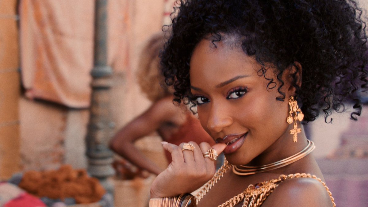 mejialabi tweet media