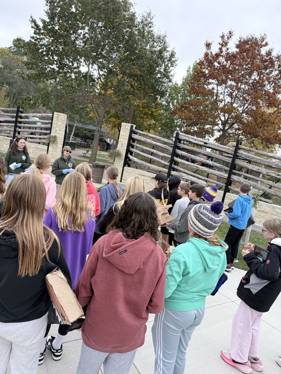 DonlinSTEM's tweet image. Thank you @byron_pto for funding our class trips down to Oxbow Park &amp;amp; Zollman Zoo! First round @ByronMSBears Enrichment Toy projects complete!