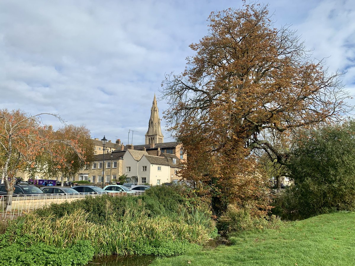 tompolkey's tweet photo. More autumn captures from my former home at Stamford today 22/10/2025 #autumn #autumnvibes #autumncolours #autumndays #autumncapture #autumnseason #autumntime #autumnphotography #photography https://t.co/QNr76NHbxH