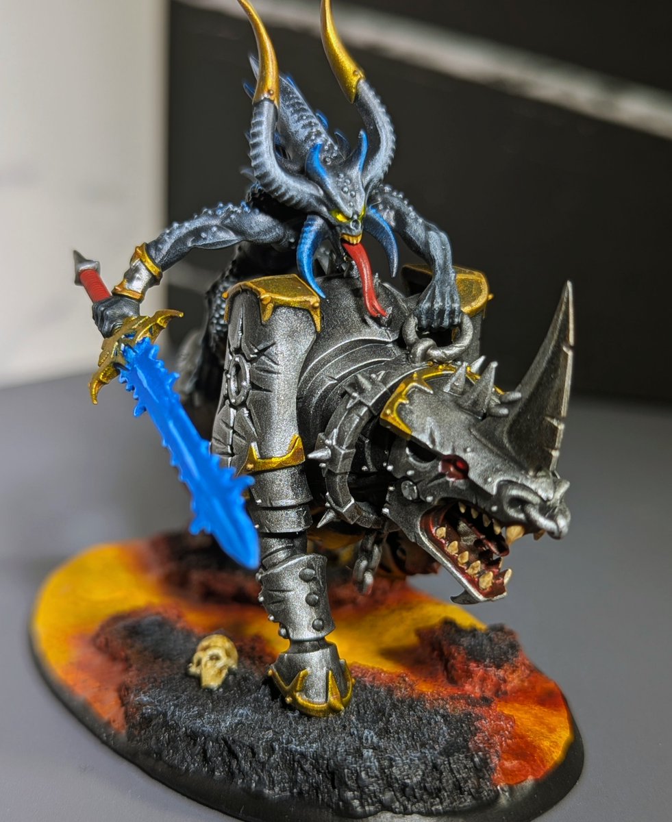 SafeforTableTop's tweet photo. Here’s the finished #Bloodcrushers ! Painted to fit my clients #SlavesToDarkness army, with some bright blue accents to make them really pop against that molten terrain.
#Warhammer #WarhammerCommunity #MiniaturePainting   #TabletopGaming #AoS #TabletopGaming #PaintingWarhammer https://t.co/XxSGl27Gk4