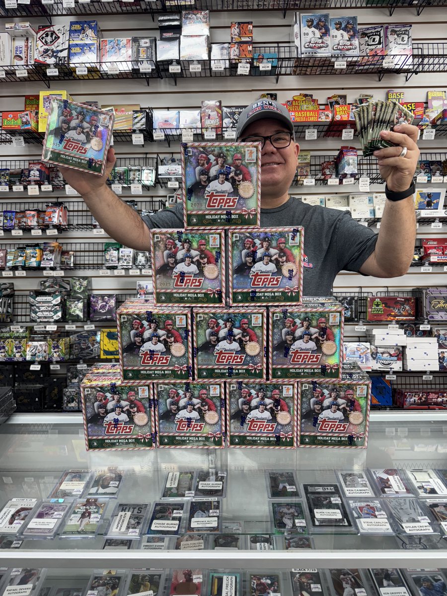 "Clark, that's the gift that keeps on giving the whole year." ~ Eddie Johnson
New today 2025 Topps Holiday Baseball Mega Box
Click here for current pricing. benscardworld.com/?product_cat=&…