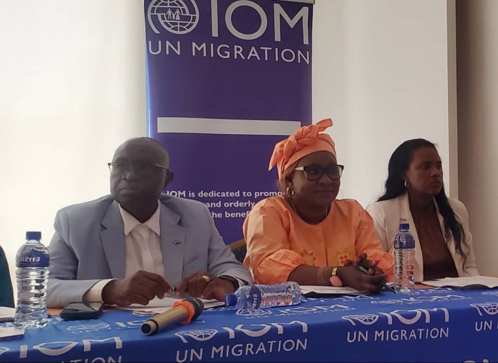 MGovsl33100's tweet image. Sierra Leone is stepping up! 🇸🇱
The country launches its National Implementation Plan for the #GCM &amp;amp; a new Coordination Mechanism (NCM).
Minister @KargboMelr41180 calls for  a &quot;whole-of-society&quot; approach. #SierraLeone #RegularMigration
@julius_maadabio 
facebook.com/share/p/19BHAn…