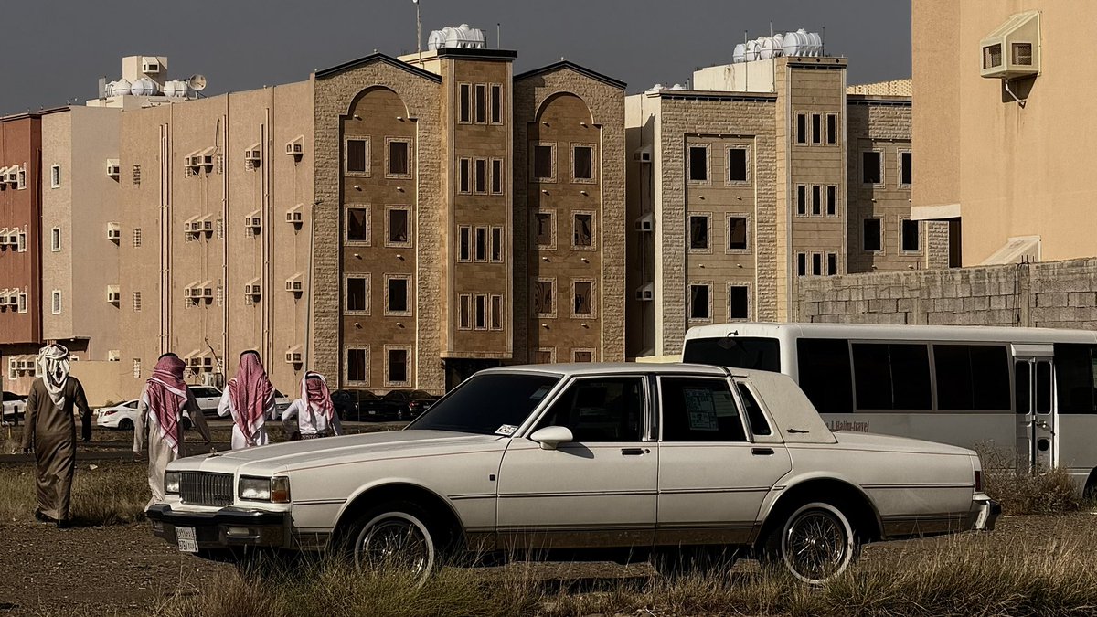 black (@1i6la) on Twitter photo 