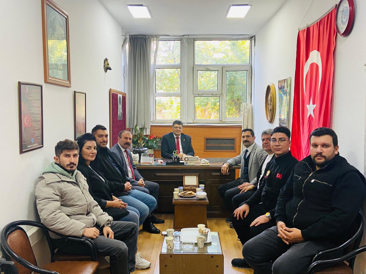 <a href="/TURKENERJISEN/">TÜRK ENERJİ-SEN</a> Genel Başkan Yardımcımız Ahmet Çağlaroğlu  ile birlikte MTA Genel Müdürlüğünde Ankara-2 No'lu Şube Başkanımız @
Mustafa Devrez , yöneticilerimiz ve temsilcilerimizle Sendika odamızda biraraya gelerek Kurumsal sorunları dinledik.

Kurumda ilgili Daire Başkanları ve