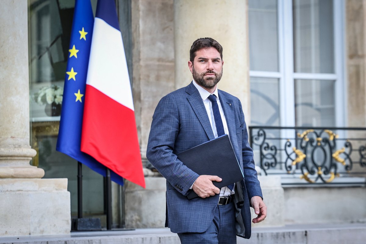 Le Parisien tweet media