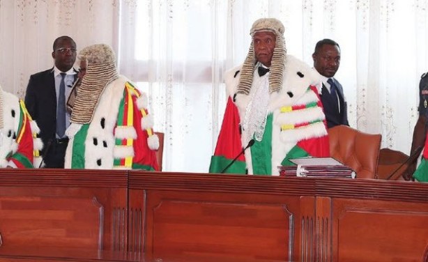 all_237's tweet photo. Après évacuation de tous les recours pour annulation totale ou partielle du vote du 12 Octobre 2025, le conseil constitutionnel camerounais repousse la proclamation des résultats des élections présidentielles au 27 Octobre 2025
#ElectionsCameroon 
#all237 https://t.co/8JZ7voddGL