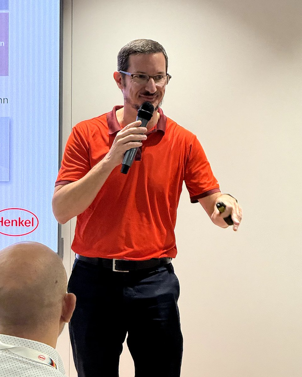 🚀 ¡Ya somos más de 100 personas formando el nuevo HUB de Supply Chain de Consumer Brands de Henkel Ibérica!

❤️ Para celebrar este momento, hemos contado con la visita de Marie-Laure Marduel y Patrick Delsol, nuestros líderes globales y regionales a nivel de negocio y RRHH.