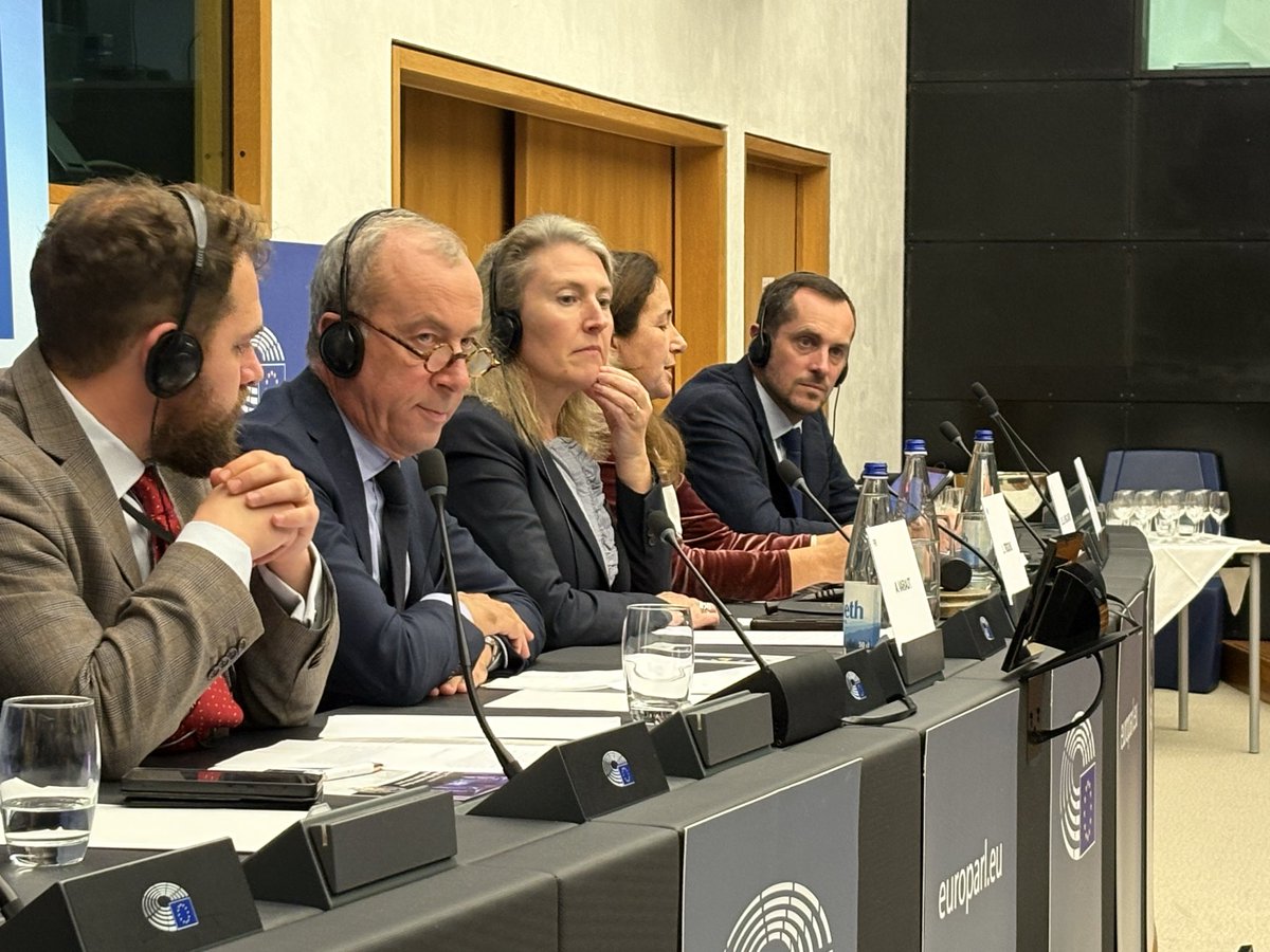 « Scientifiquement, tout devient possible. Moralement, plus rien n’est interdit. »

J’intervenais aujourd’hui a la conférence : « La gpa éthique n’existe pas » aux cotes de députés du <a href="/EPPGroup/">EPP Group</a> et <a href="/ecrgroup/">ECR Group</a> 

Sous couvert de progrès, la GPA ramène l’esclavage par la porte