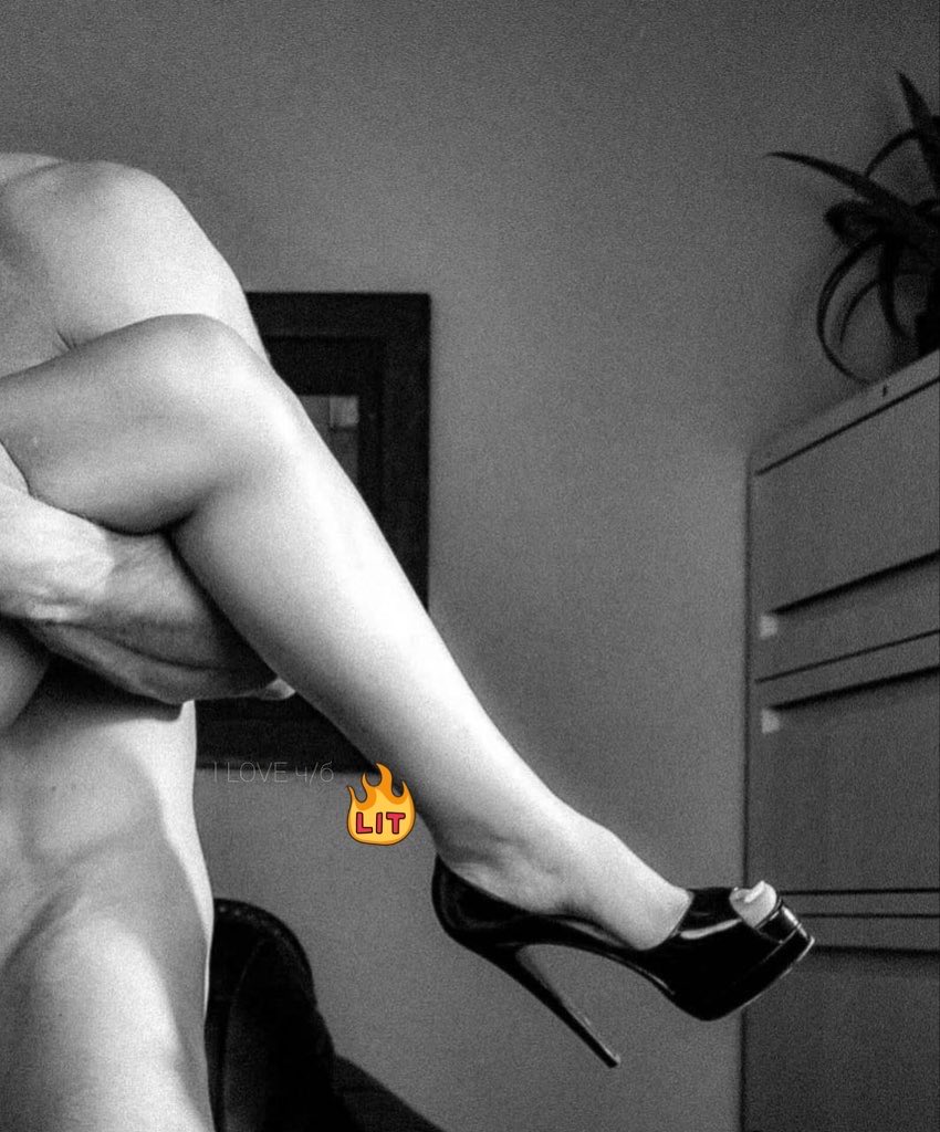 Desnudos y enfebrecidos, nos sumergimos en el abrasador deseo.  
Nuestros cuerpos, empapados de sudor y envueltos en la entrañable esencia del sexo, se entrelazan con voracidad, entregándonos al delirio de un pecado exquisitamente erótico.

ღ❥

#EroTuits
#MorfinaEnLetras