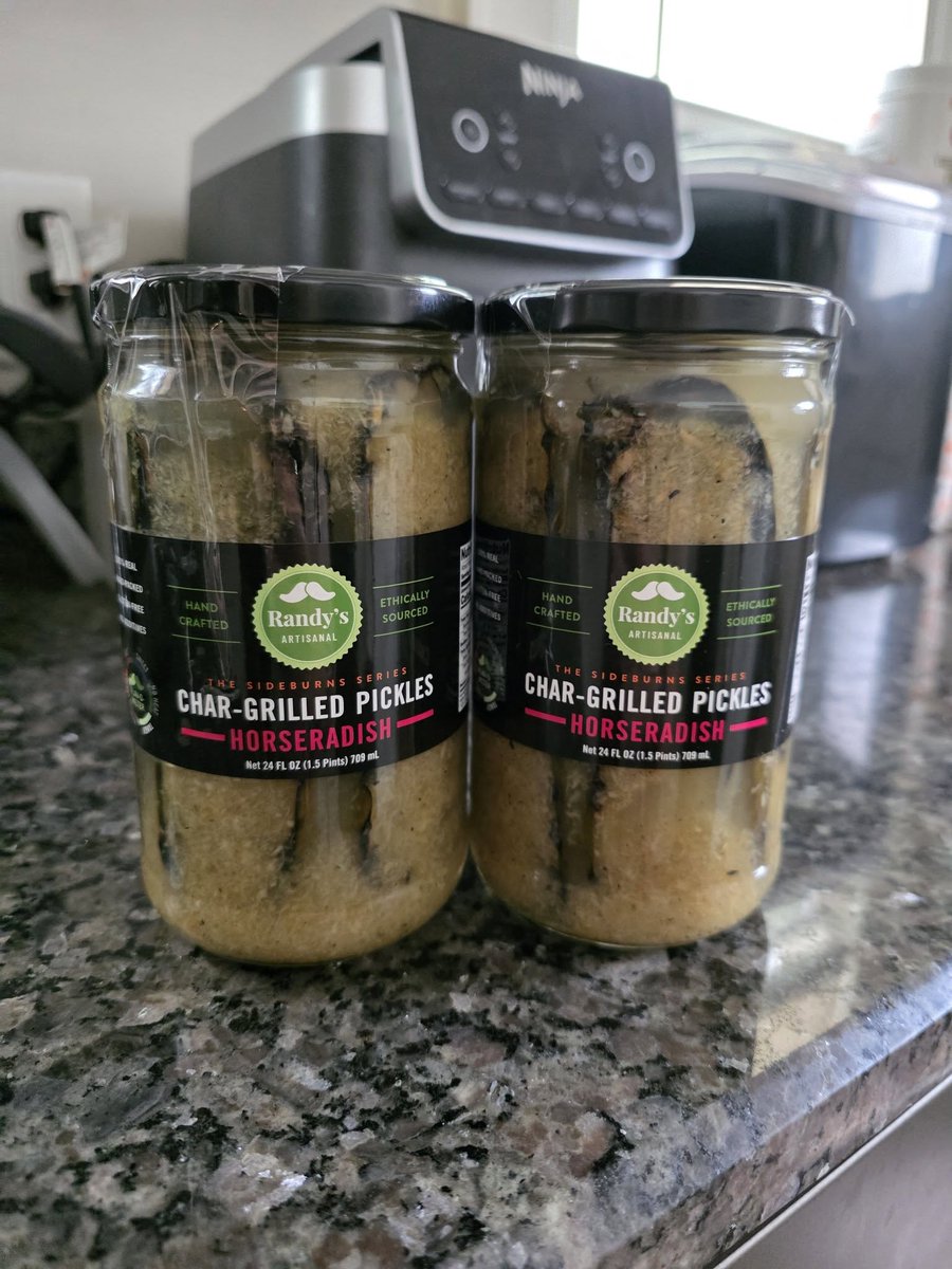 RandysPickles's tweet image. Danielle R - hope you don't mind we borrowed your pic!
ALERT! 📷 Sunny Valley Farms and Market will SHIP Horseradish #Sideburns to you!
sunnyvalleyfarms.com/products/randy…
