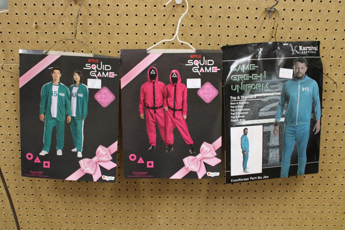 PartyProFtDodge's tweet photo. Whether you want to be a guard or contestant, come check us out at Party Productions! You don’t need to play any dangerous games to get these great outfits. 

#shopsmall #shoplocal #SmallBusiness #PartyProductions #SquidGame #Halloween #Costumes https://t.co/mH5xiGZDfj