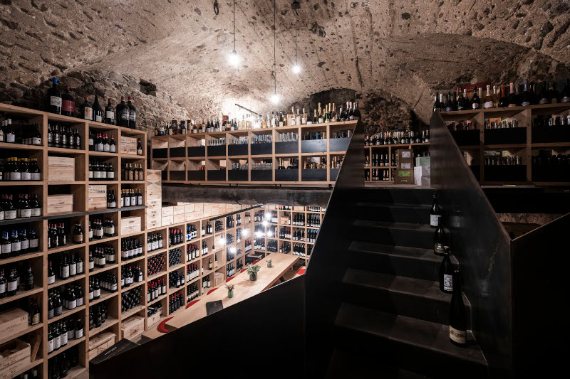 #Bozen Ristorante Loewengrube Bolzano, la splendida #Cantina con mille #vini provenienti da tutto il mondo bluarte.it/taste-e-winear…