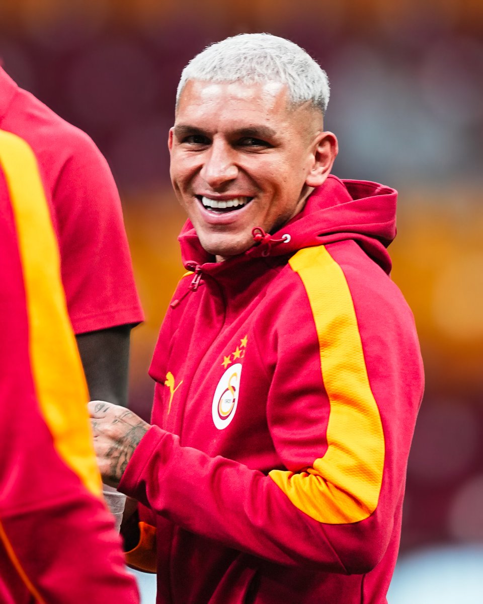 Fikstürün en kilit, en önemli maçı. 
Liverpool disiplininde bir maç net şekilde kazanılır. Ancak ‘Biz Liverpool’u yenmiş takımız’ kafasıyla çıkılan bir maçı Bodo Glimt rahat kazanır…
#GSvBG #UCL