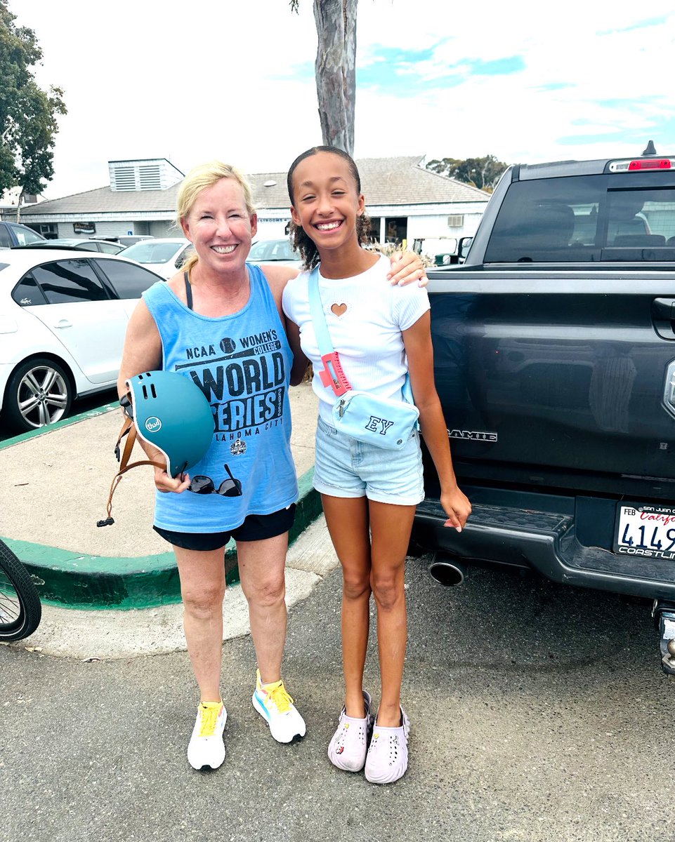 SOULWINNERPEM14's tweet image. Chasing Dreams with God help is the best! One step at a time.some of Esther Grace EY77 favorite college coaches! Late night grind video. @ExtraInningSB @LineDsoftball @GassoPatty @CoachDot_LU @GatorsSB @LibertySB @OU_Softball @PGFnetwork @USASoftball #Class2031 #Dreambig #God1st