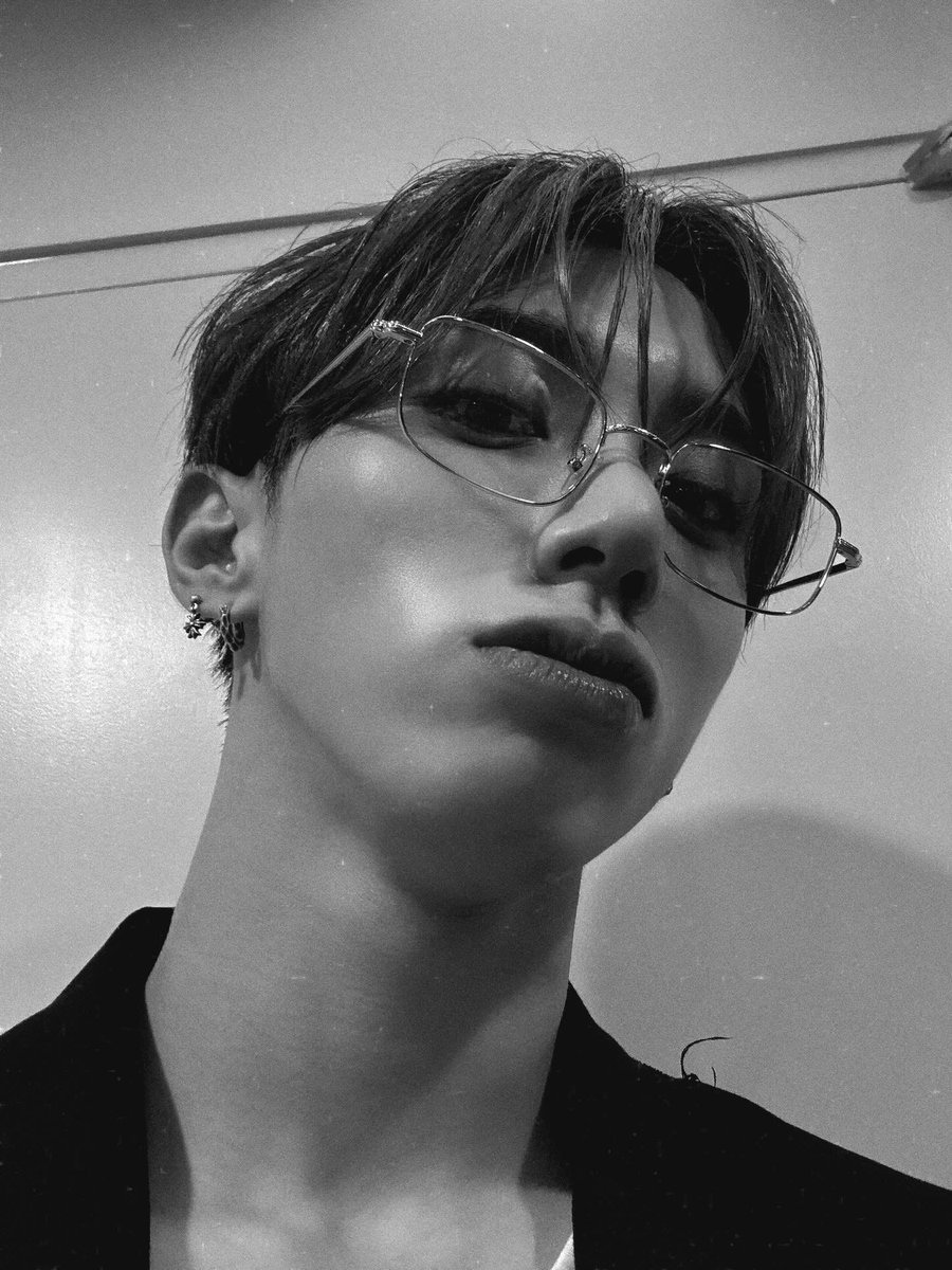 from_dkb's tweet image. [🫧🌞] 251023 // 12.13 am

- i posted the picturesㅎ
ㄴ📷 (x8) 
- ppyong
- i really feel like i'll have a pretty/nice dream todayㅎ
- i'm happy
- what is this (feeling)?