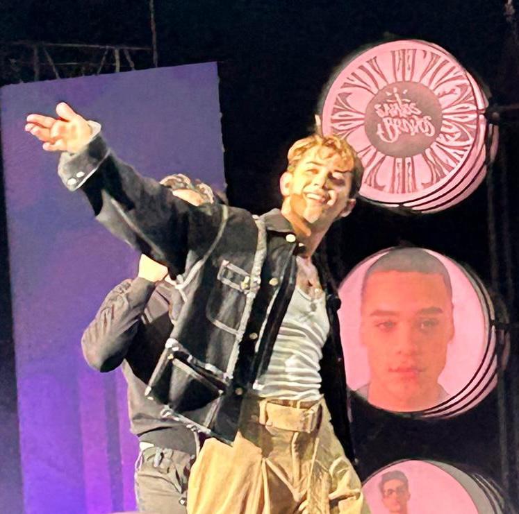 general_peru's tweet photo. En emocionante final en el Auditorio Nacional  de CDMX el joven artista peruano Alejandro Aramburú fue seleccionado para integrar el grupo Santos Bravos, reality musical de Hybe Latinoamérica. Alejandro recibió el aliento del Consulado General, su familia y la comunidad peruana. https://t.co/swiR1j6Z3w